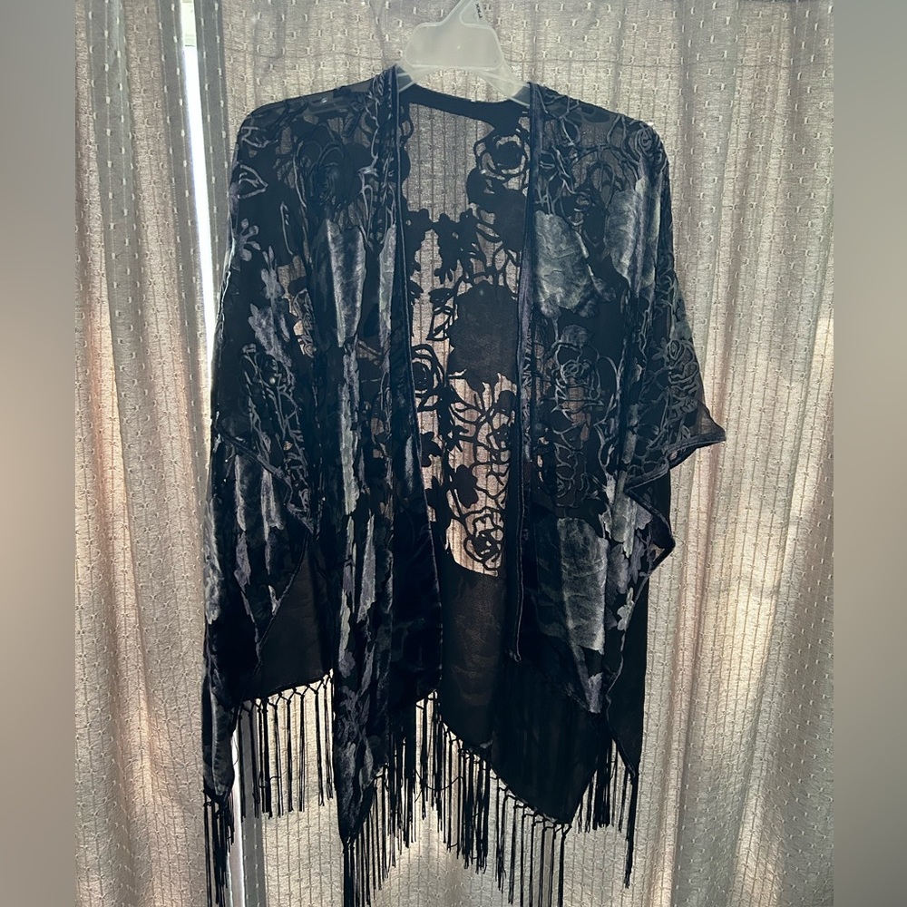 Formal Shawl